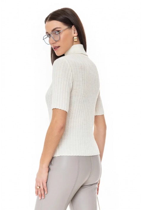 Turtleneck knit pullover Cream