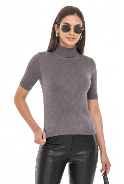 Turtleneck knit pullover