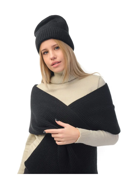 Wool Knit Hat and Scarve Sort