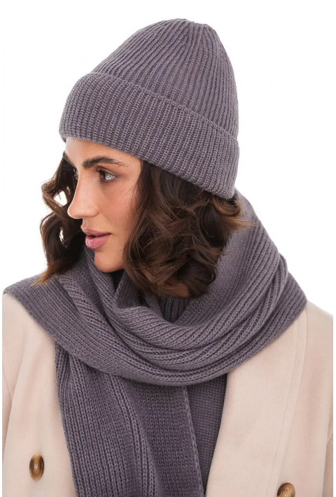 Wool Knit Hat and Scarve Grå