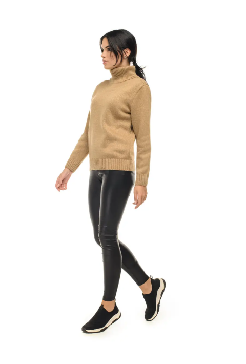 Turtleneck knit pullover 