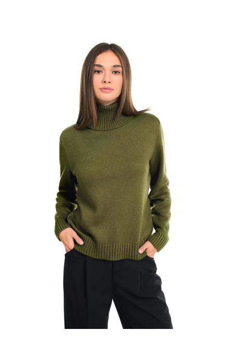 Turtleneck knit pullover 